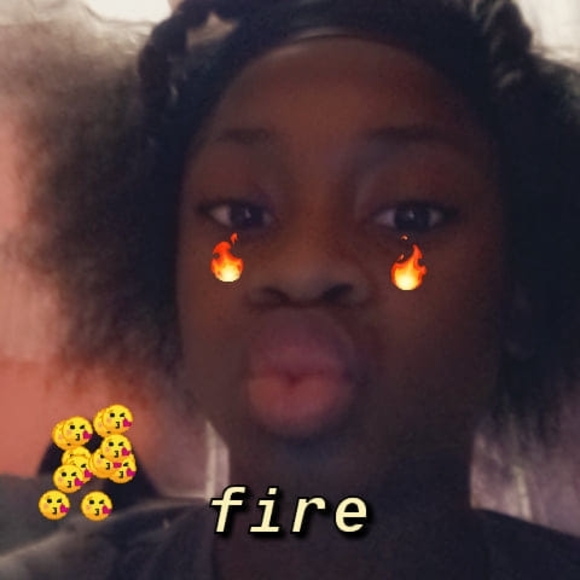 Meet your Posher, Aziya - Picture 1 of 1